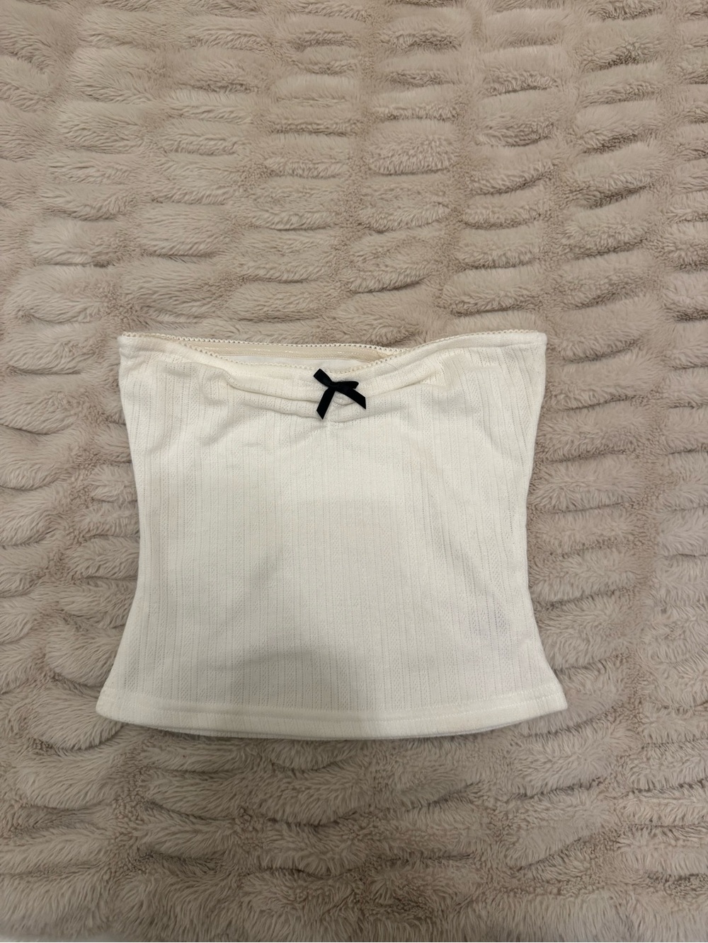 Women’s Cream Strapless Ribbed Tube Top with Contrast Bow